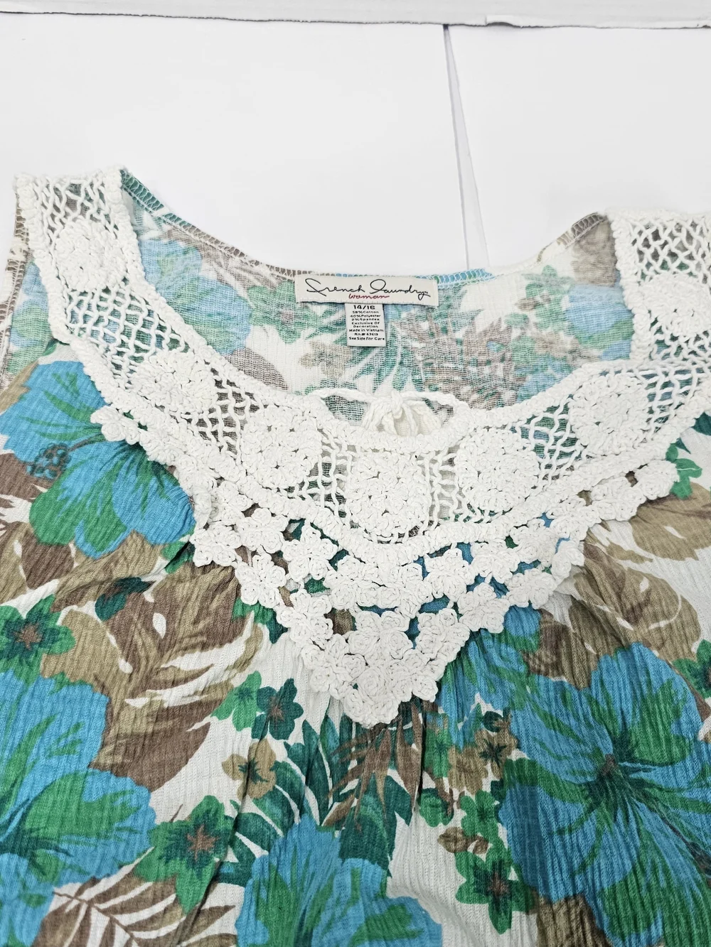 French Laundry Woman 14/16 Blue Tropical Floral Crochet Lace Tank Top Y2K Boho - Picture 7 of 10